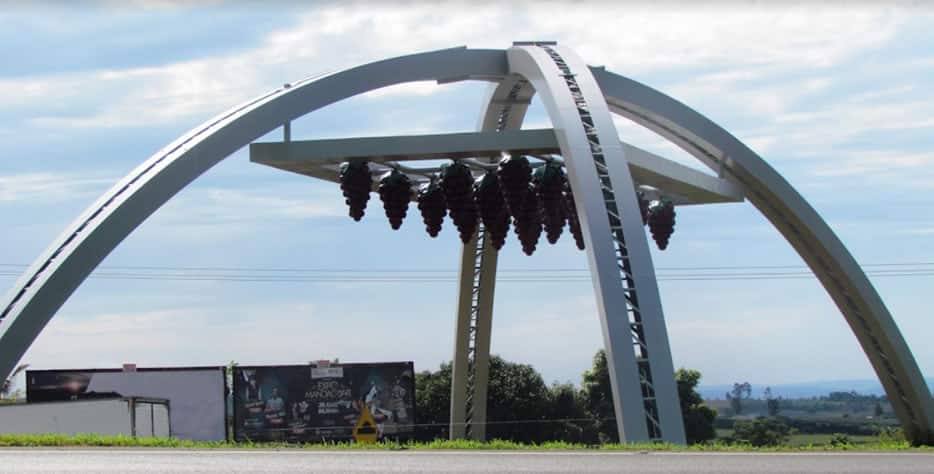 Monumento Parreira de Uva - Marialva PR